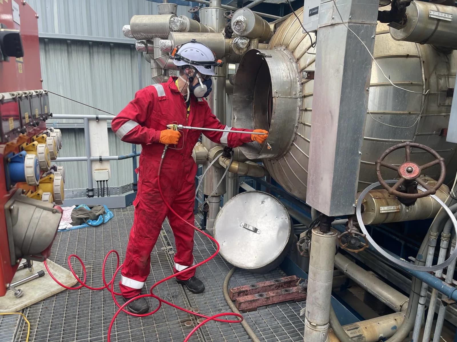 VpCI® fogging a vessel during offshore layup